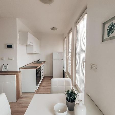 Studio Apartment Sanya 류블랴나 외부 사진
